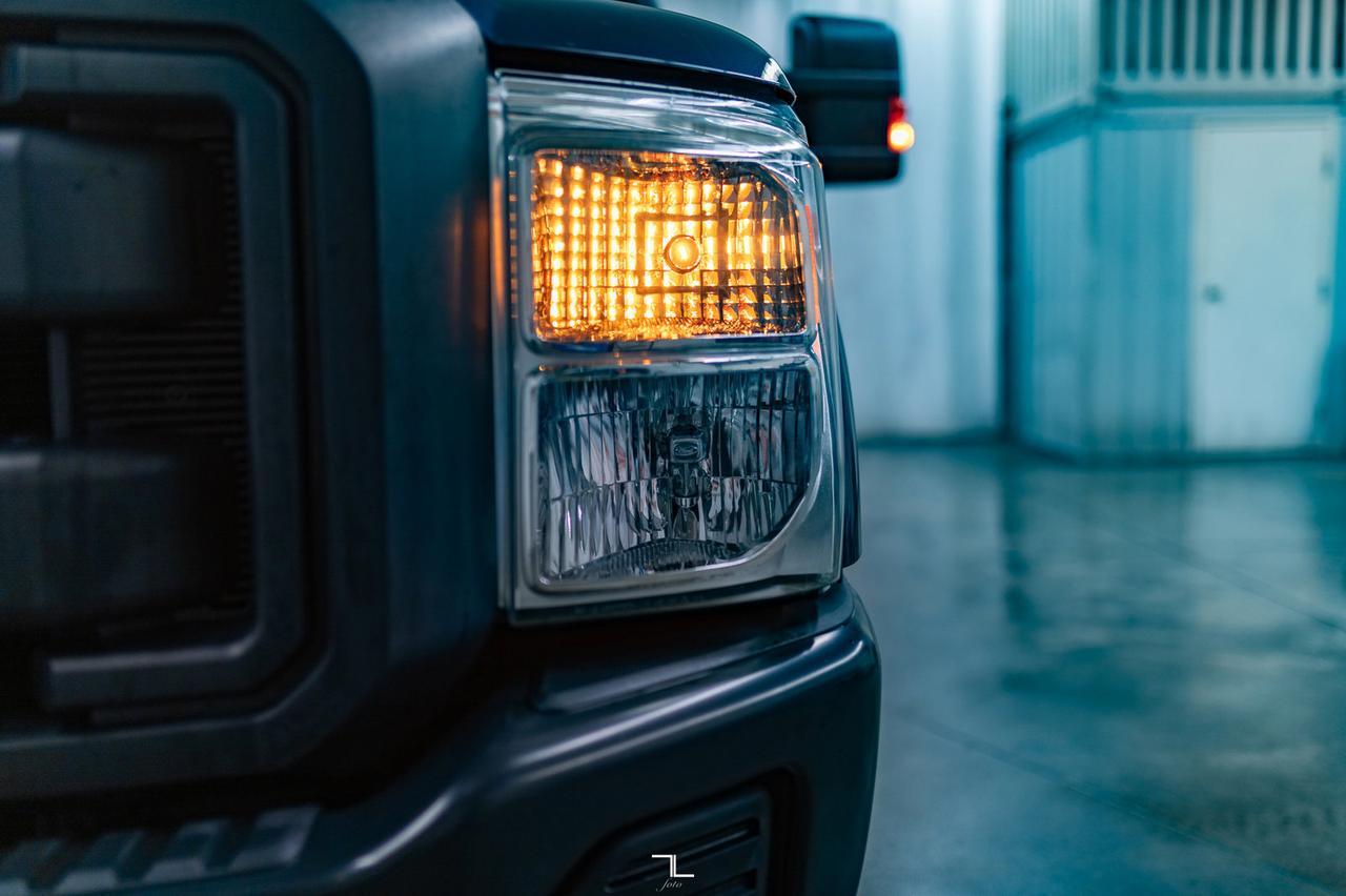 2016 Ford F-250 4x4 Crew Cab XL Longbox Red Deer AB