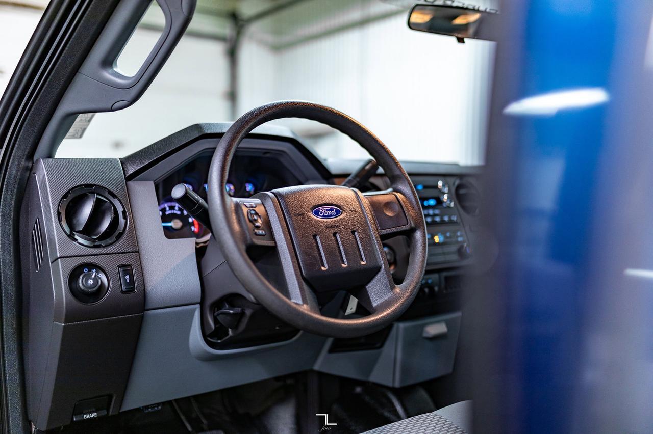 2016 Ford F-250 4x4 Crew Cab XL Longbox Red Deer AB