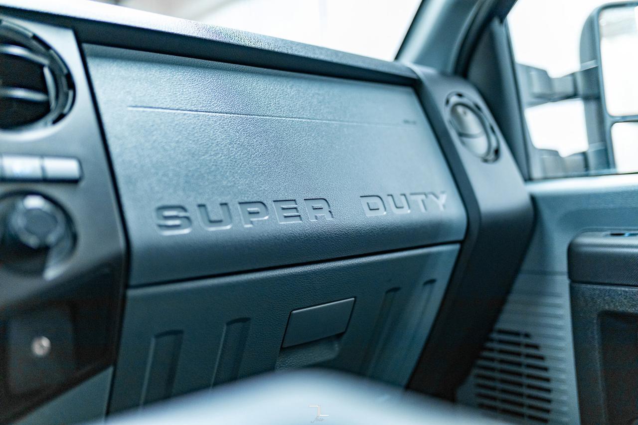 2016 Ford F-250 4x4 Crew Cab XL Longbox Red Deer AB