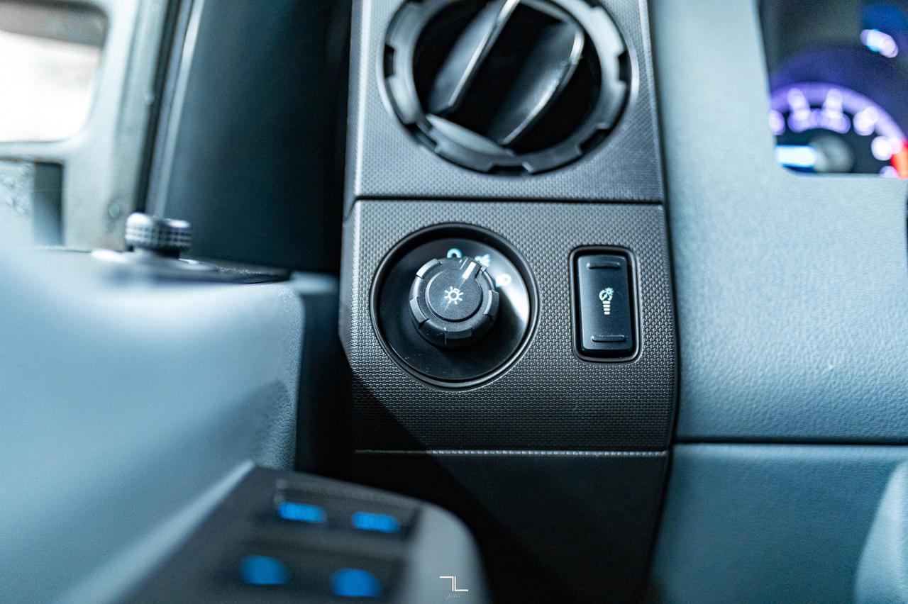 2016 Ford F-250 4x4 Crew Cab XL Longbox Red Deer AB