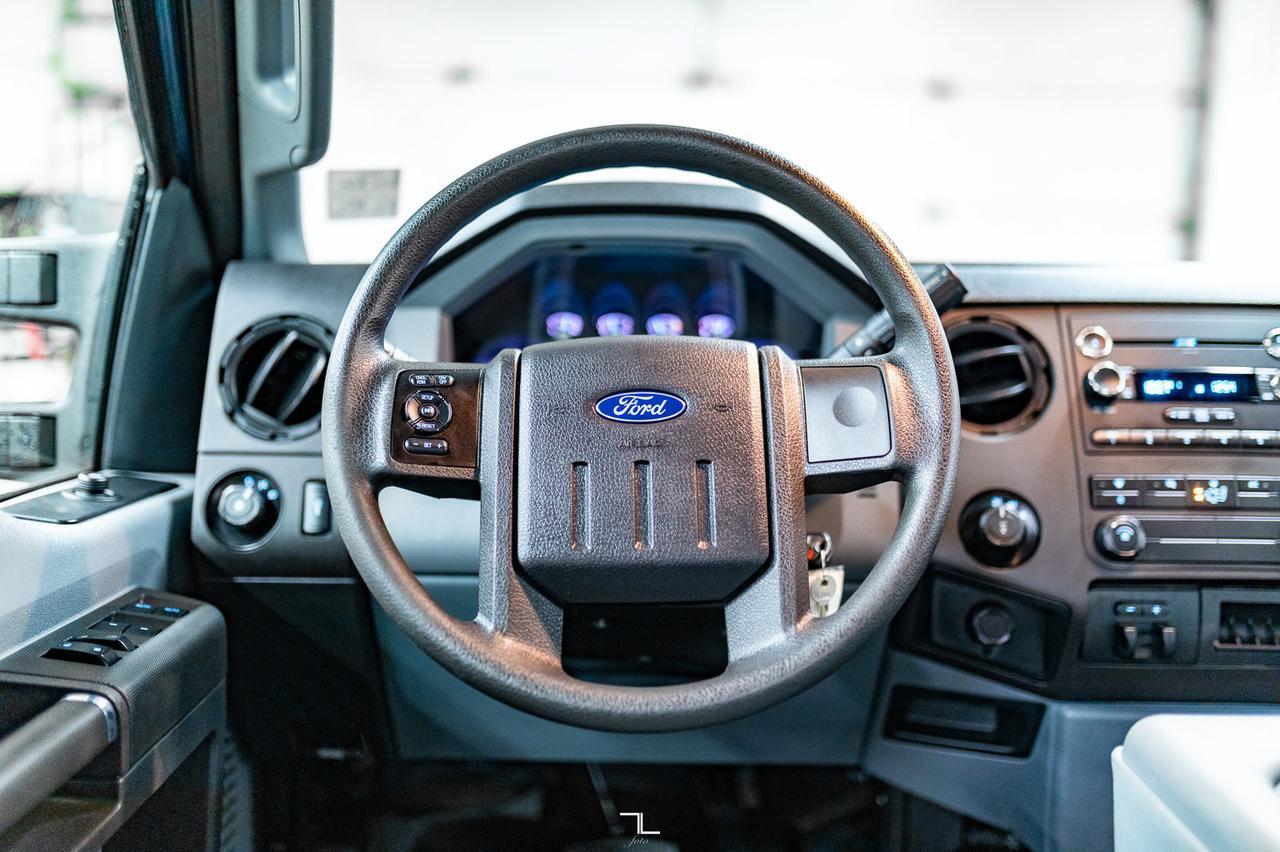 2016 Ford F-250 4x4 Crew Cab XL Longbox Red Deer AB