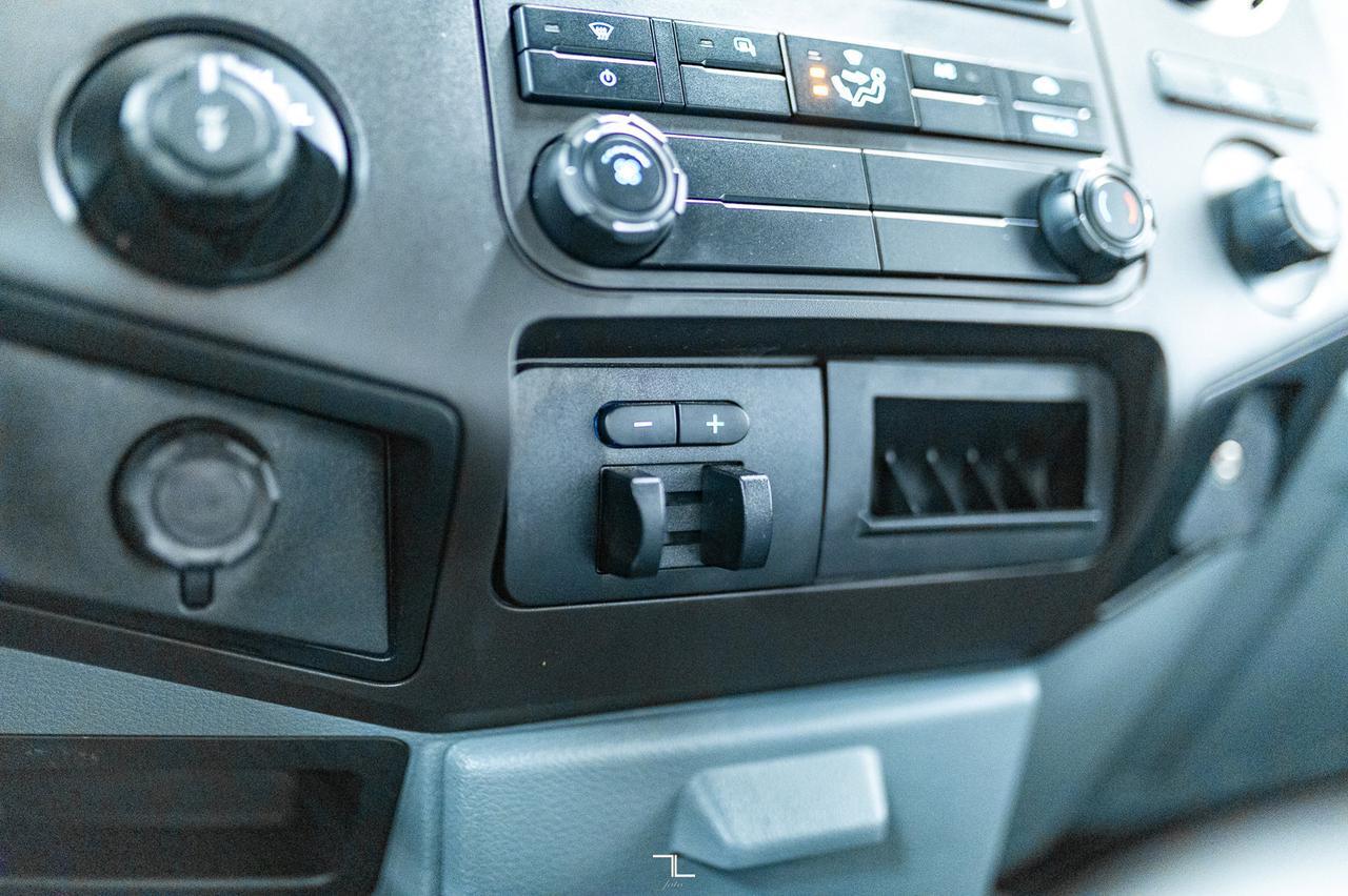 2016 Ford F-250 4x4 Crew Cab XL Longbox Red Deer AB