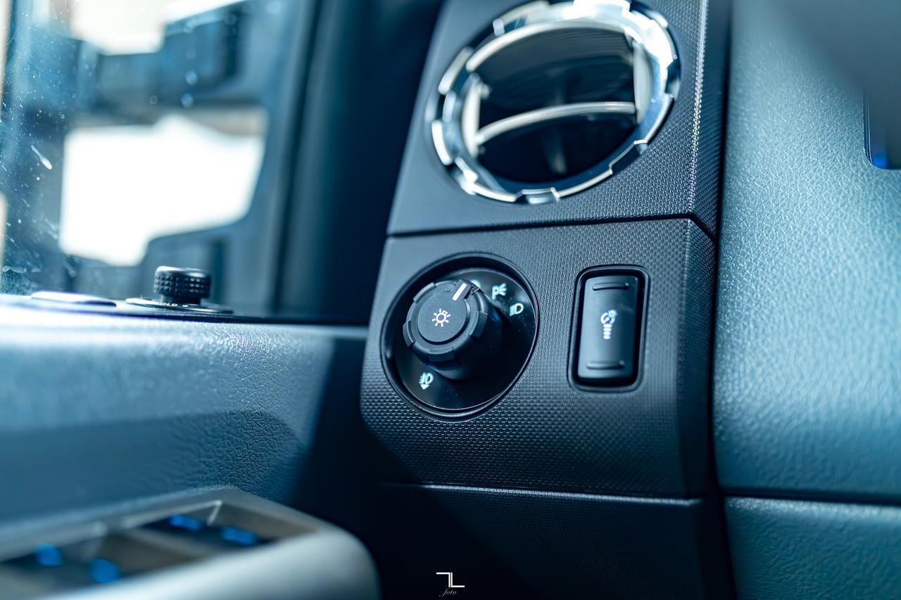 2016 Ford F-250 4x4 Crew Cab XLT Diesel Red Deer AB