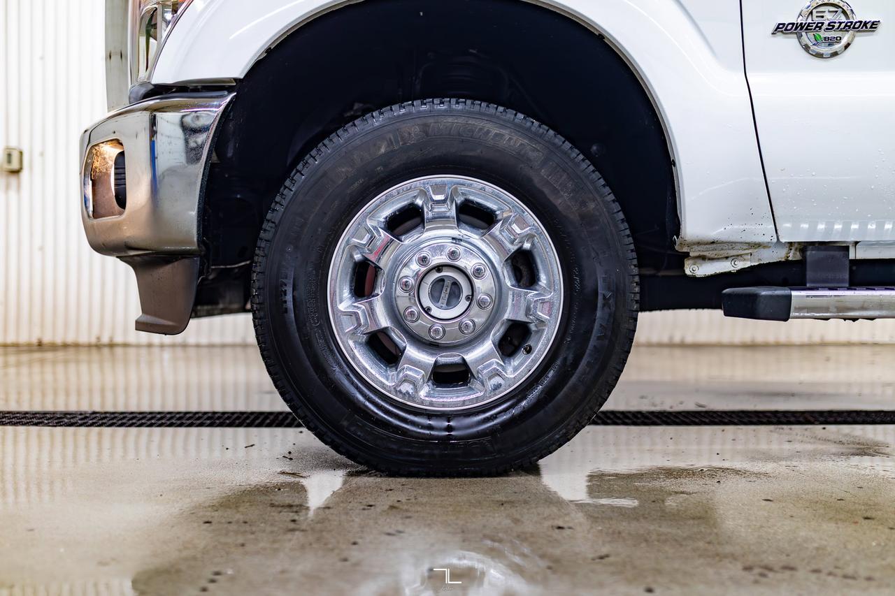 2016 Ford F-250 4x4 Crew Cab XLT Diesel Red Deer AB