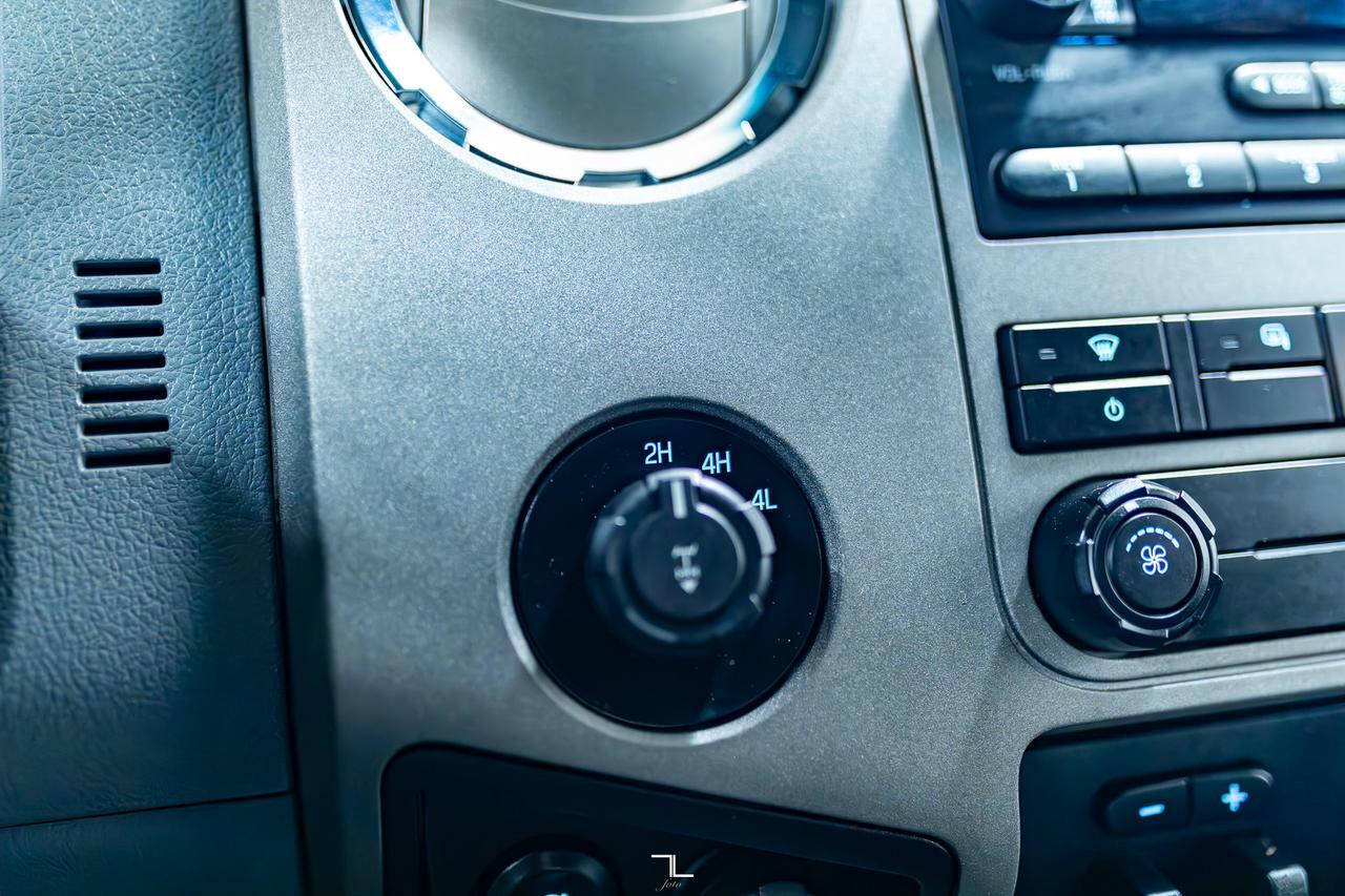 2016 Ford F-250 4x4 Crew Cab XLT Diesel Red Deer AB