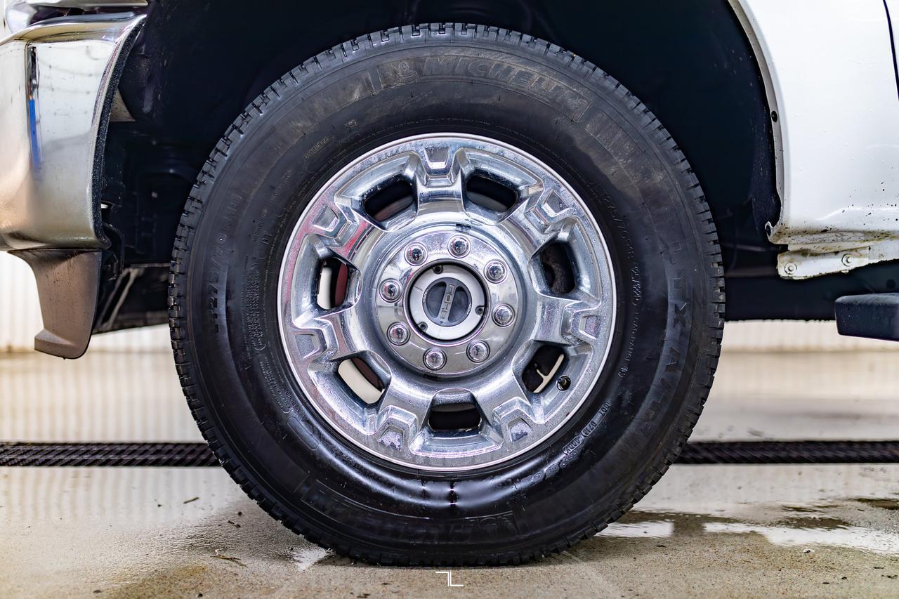 2016 Ford F-250 4x4 Crew Cab XLT Diesel Red Deer AB