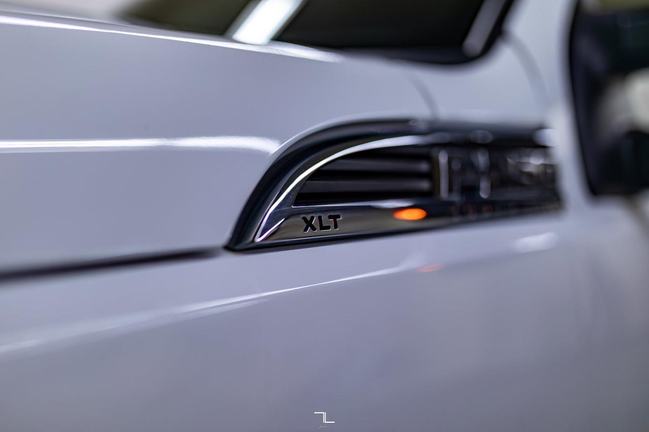 2016 Ford F-250 4x4 Crew Cab XLT Diesel Red Deer AB