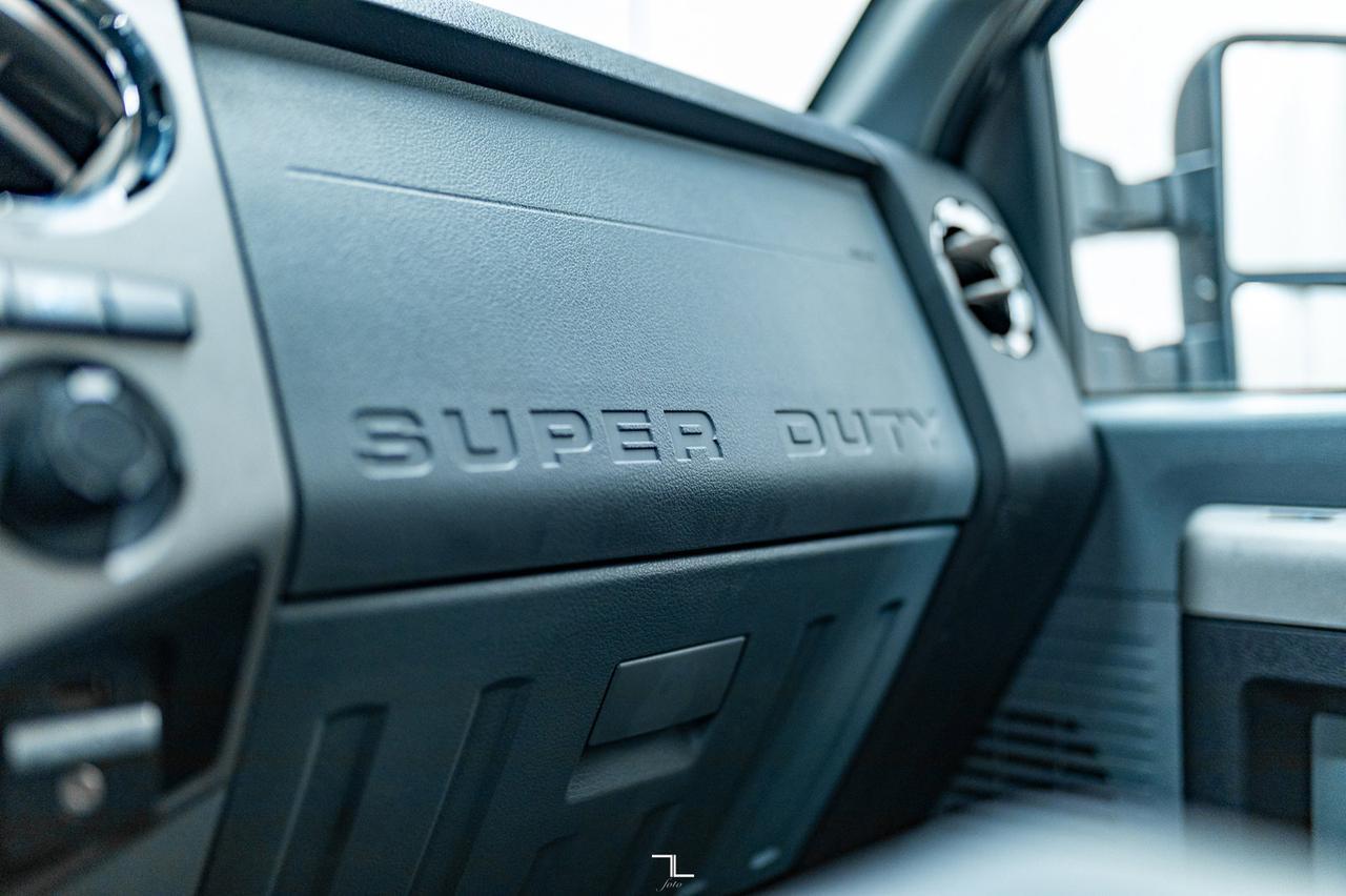 2016 Ford F-250 4x4 Crew Cab XLT Longbox Diesel Red Deer AB