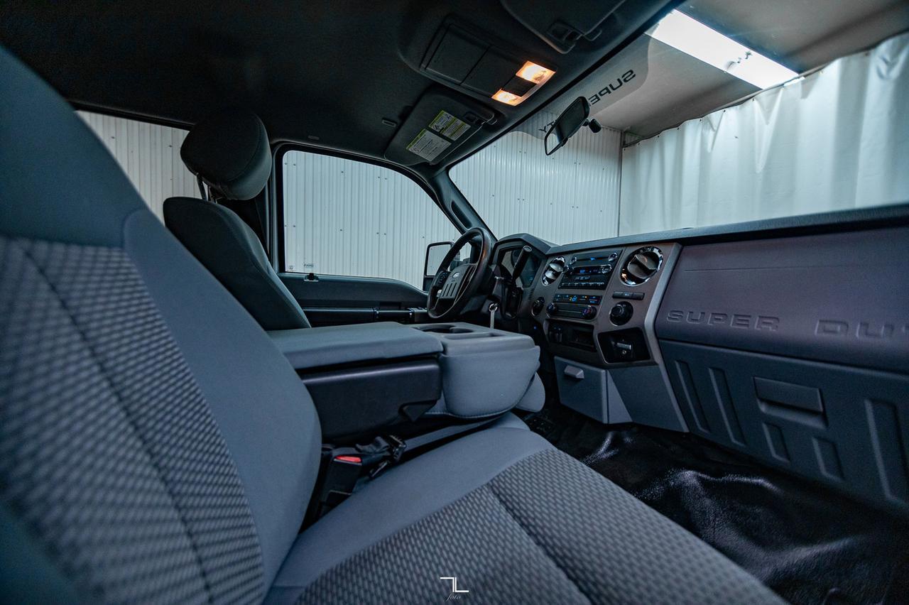 2016 Ford F-250 4x4 Crew Cab XLT Longbox Diesel Red Deer AB