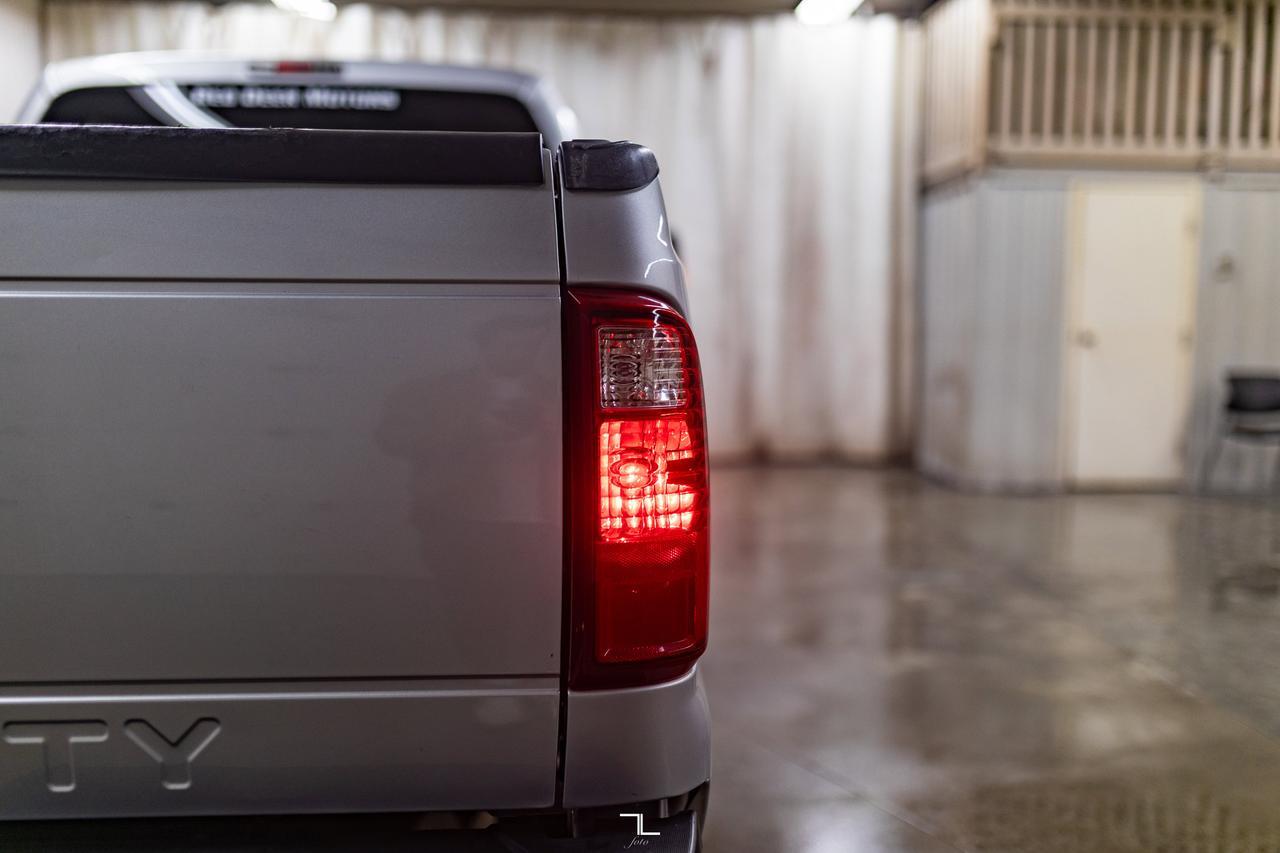 2016 Ford F-250 4x4 Crew Cab XLT Longbox Diesel Red Deer AB