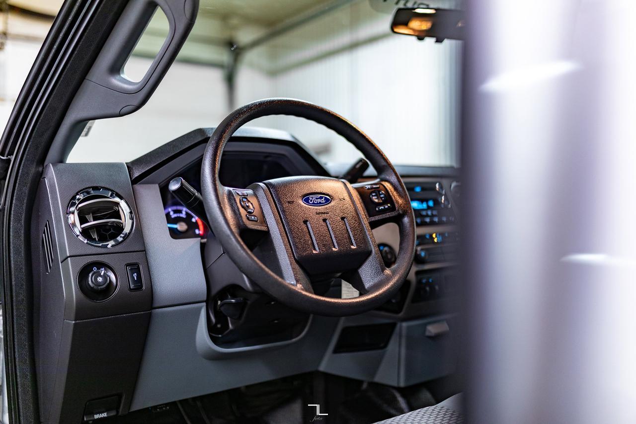 2016 Ford F-250 4x4 Crew Cab XLT Longbox Diesel Red Deer AB