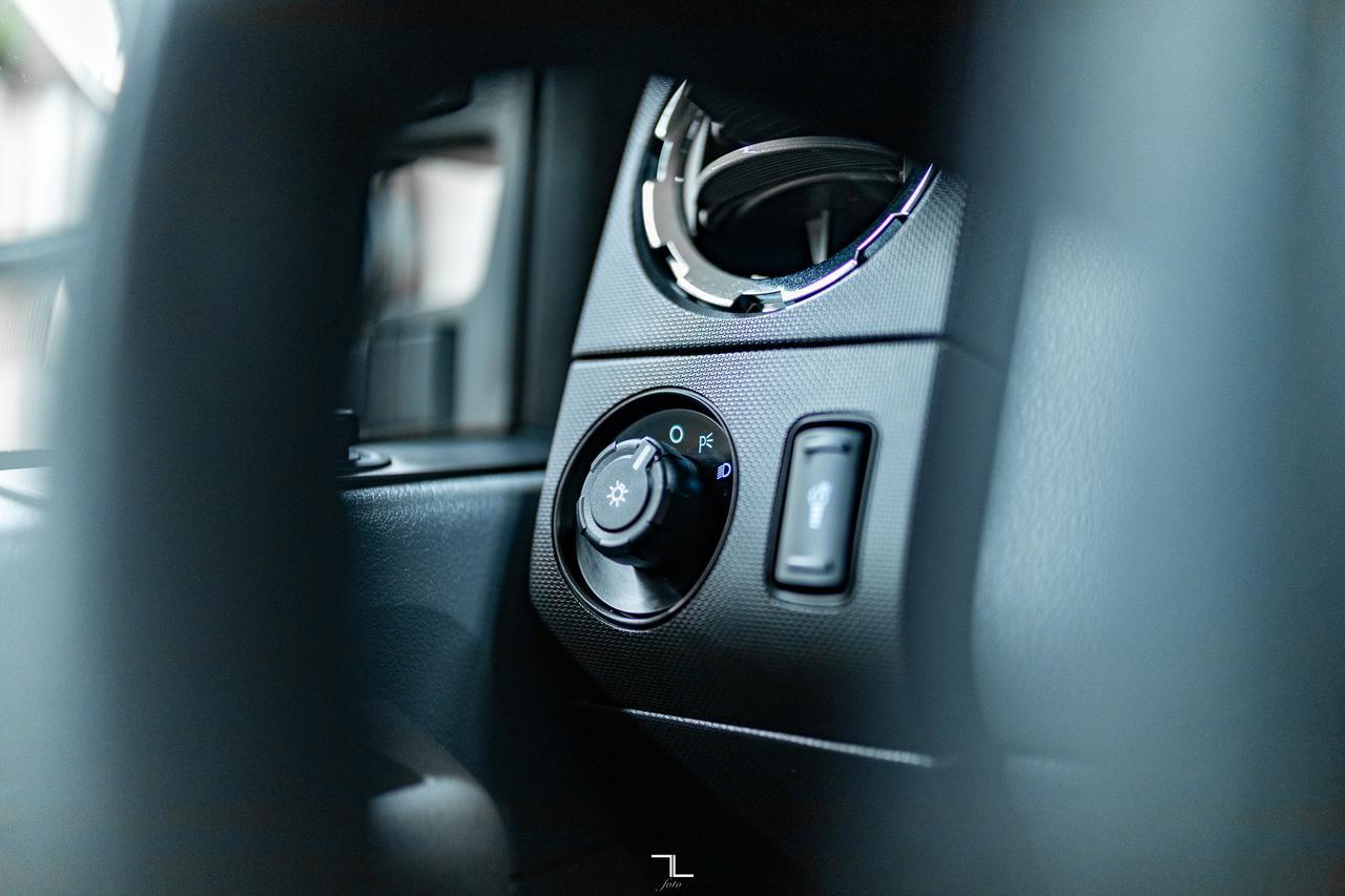 2016 Ford F-250 4x4 Crew Cab XLT Longbox Diesel Red Deer AB