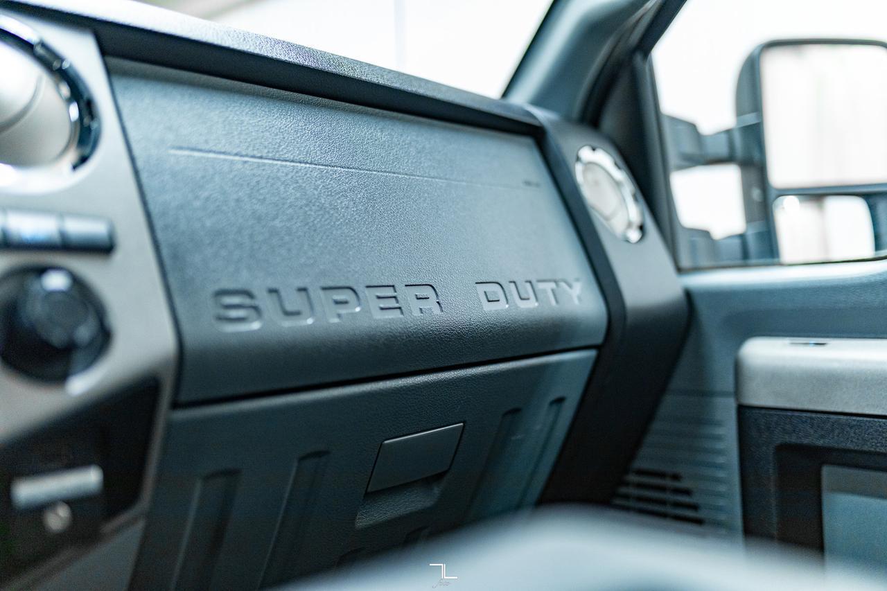 2016 Ford F-250 4x4 Crew Cab XLT Longbox Diesel Red Deer AB