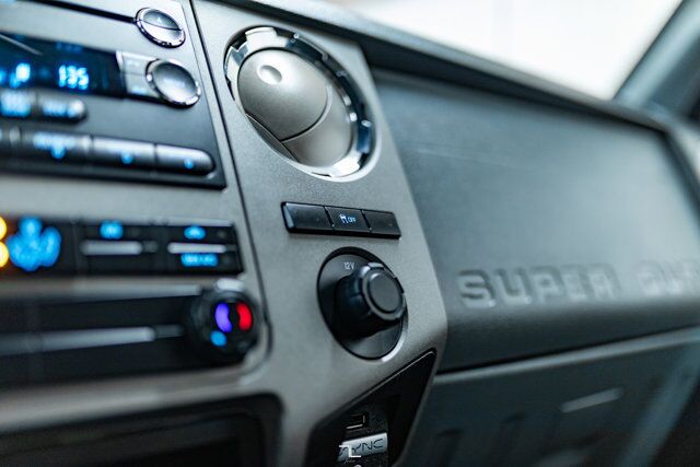 2016 Ford F-250 4x4 Crew Cab XLT Longbox Diesel Red Deer AB