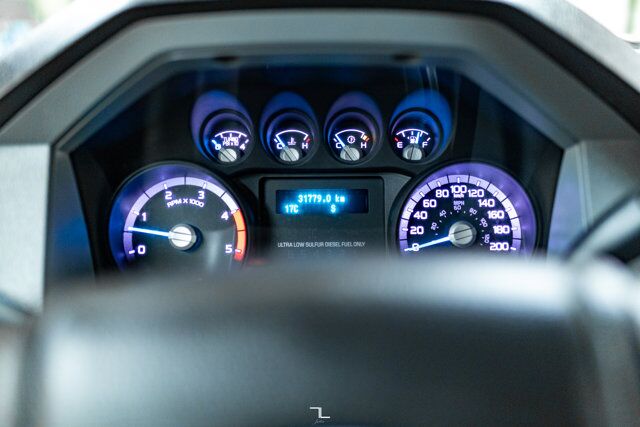 2016 Ford F-250 4x4 Crew Cab XLT Longbox Diesel Red Deer AB