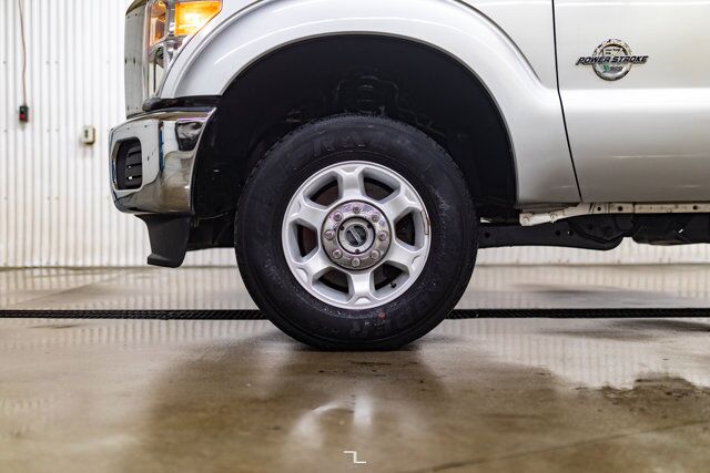 2016 Ford F-250 4x4 Crew Cab XLT Longbox Diesel Red Deer AB