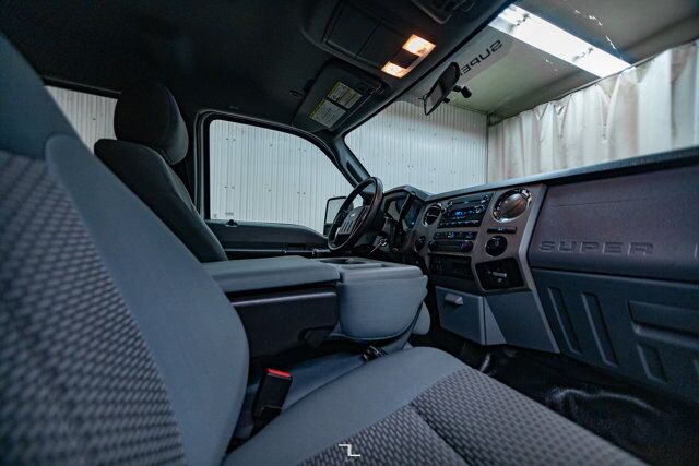 2016 Ford F-250 4x4 Crew Cab XLT Longbox Diesel Red Deer AB