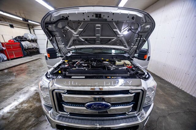 2016 Ford F-250 4x4 Crew Cab XLT Longbox Diesel Red Deer AB