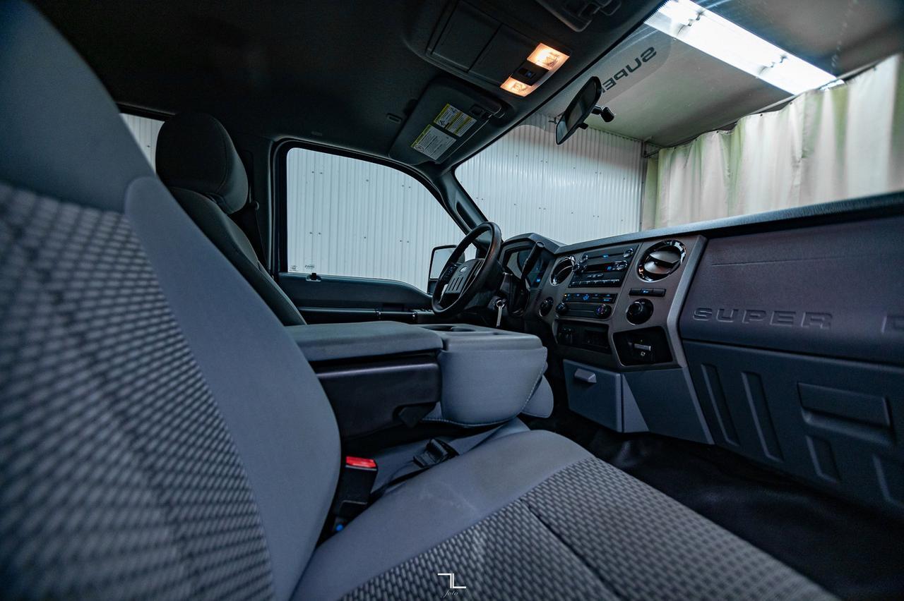 2016 Ford F-250 4x4 Crew Cab XLT Longbox Red Deer AB