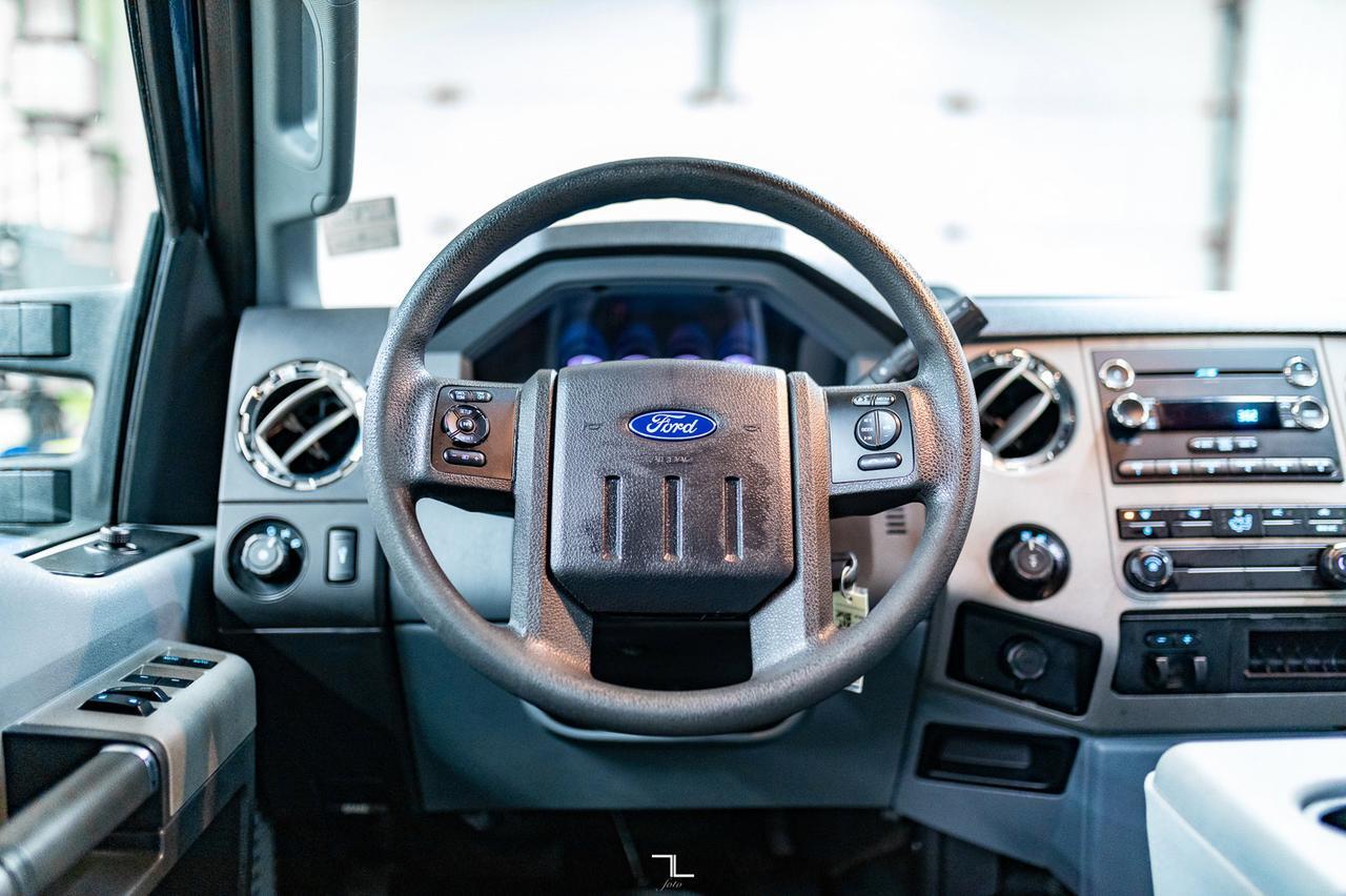 2016 Ford F-250 4x4 Crew Cab XLT Longbox Red Deer AB