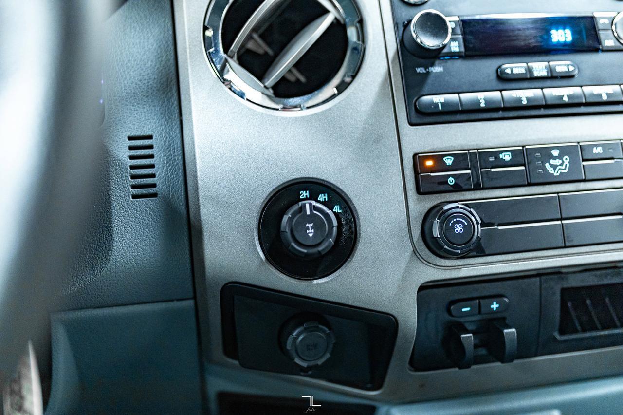 2016 Ford F-250 4x4 Crew Cab XLT Longbox Red Deer AB