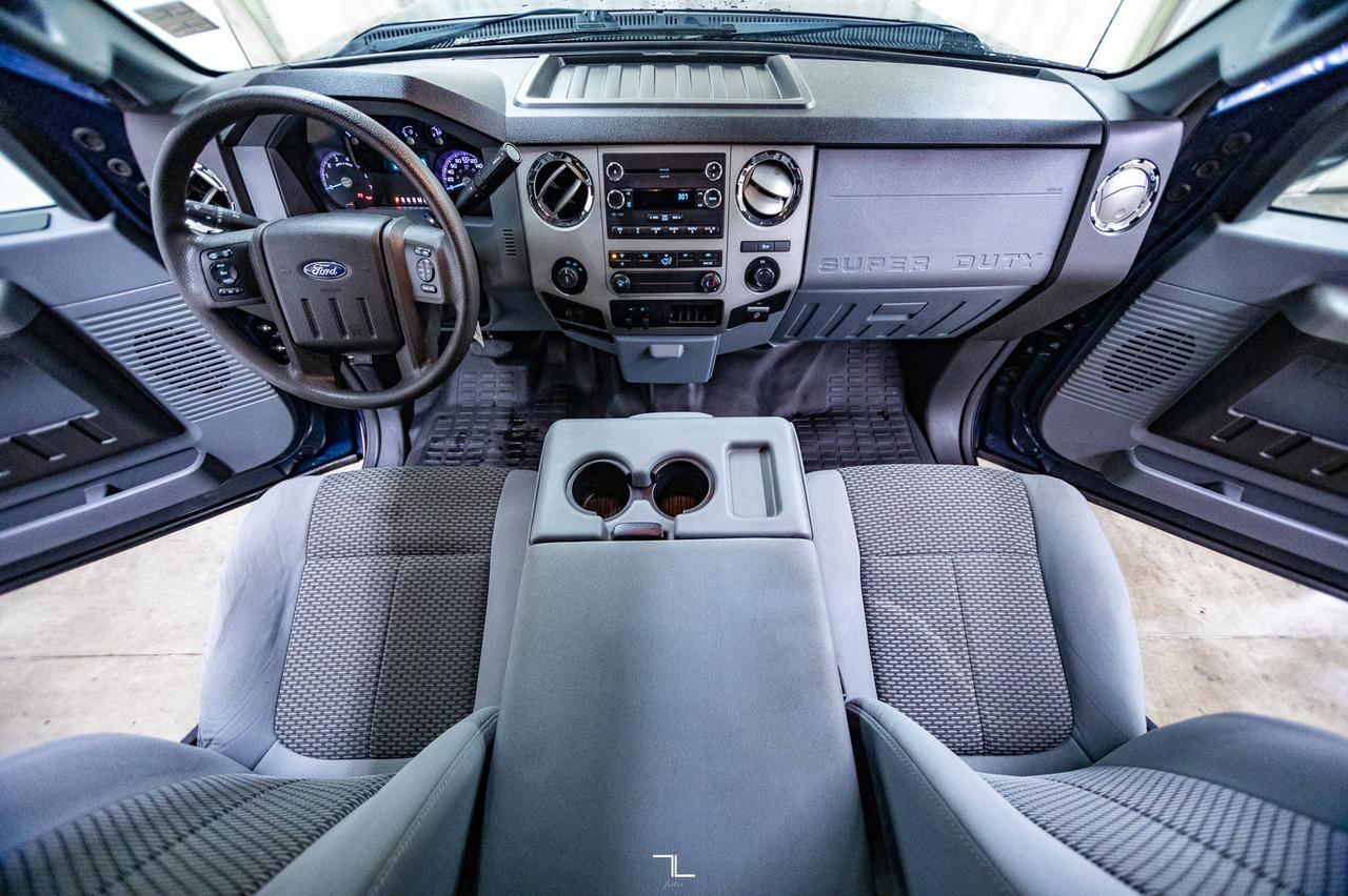 2016 Ford F-250 4x4 Crew Cab XLT Longbox Red Deer AB