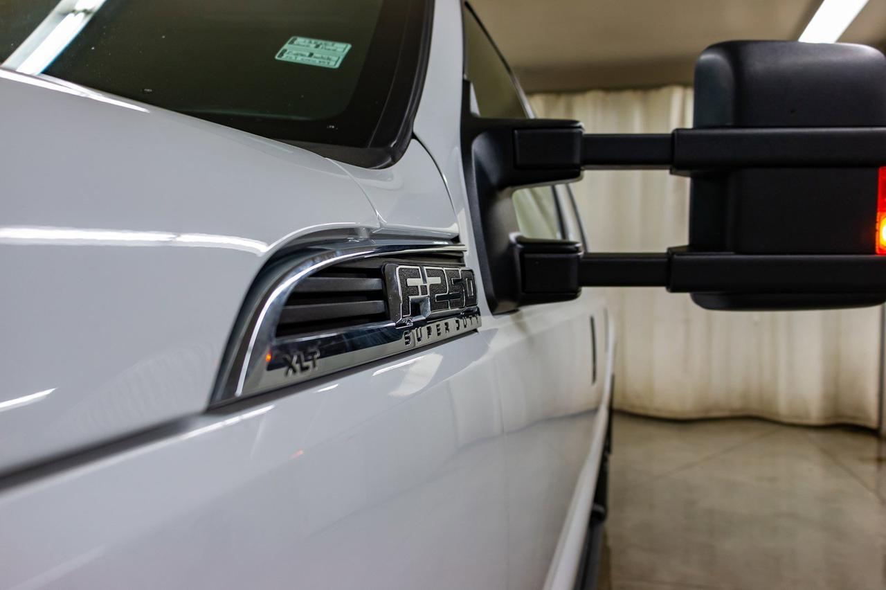 2016 Ford F-250 4x4 Crew Cab XLT Red Deer AB