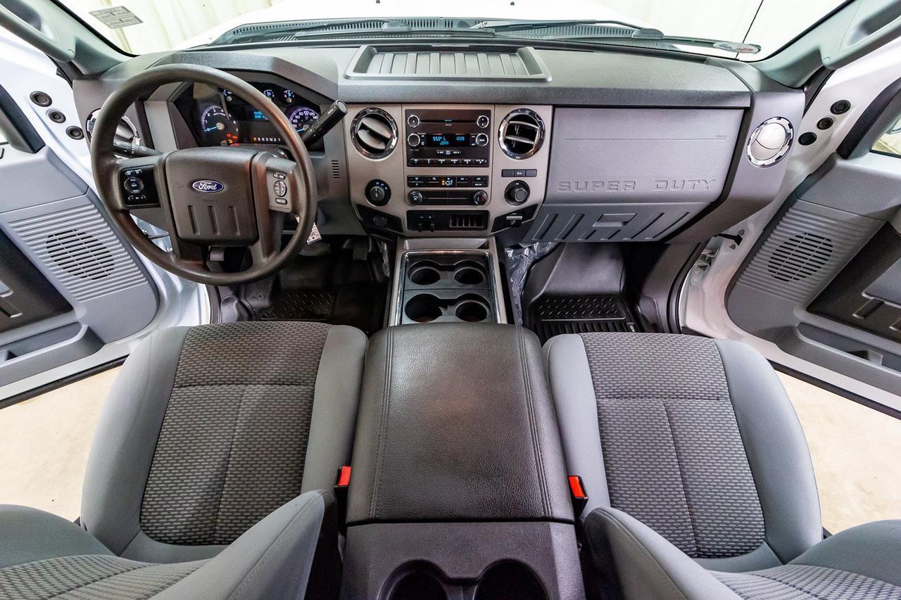 2016 Ford F-250 4x4 Crew Cab XLT Red Deer AB