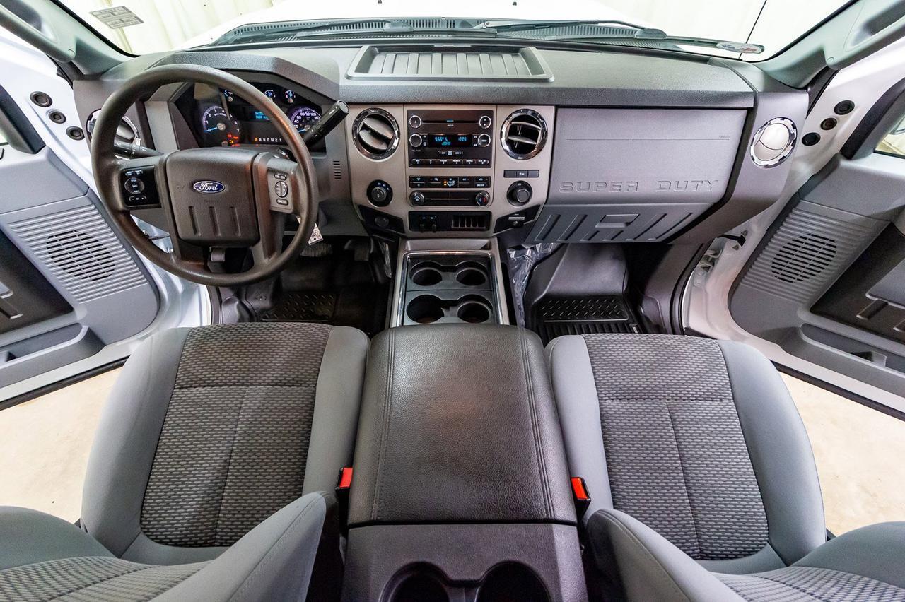 2016 Ford F-250 4x4 Crew Cab XLT Red Deer AB