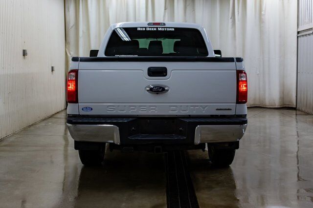 2016 Ford F-250 4x4 Crew Cab XLT Red Deer AB