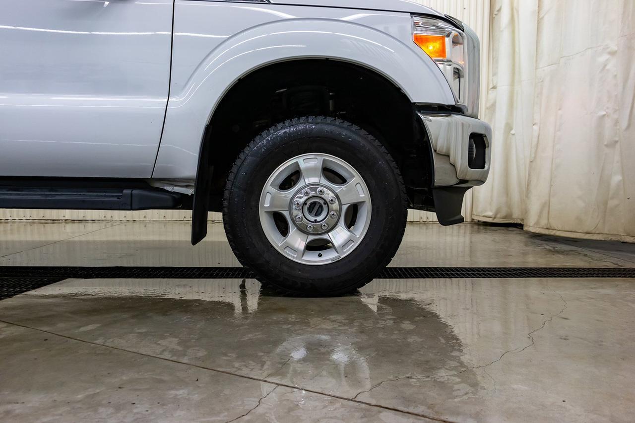 2016 Ford F-250 4x4 Crew Cab XLT Red Deer AB