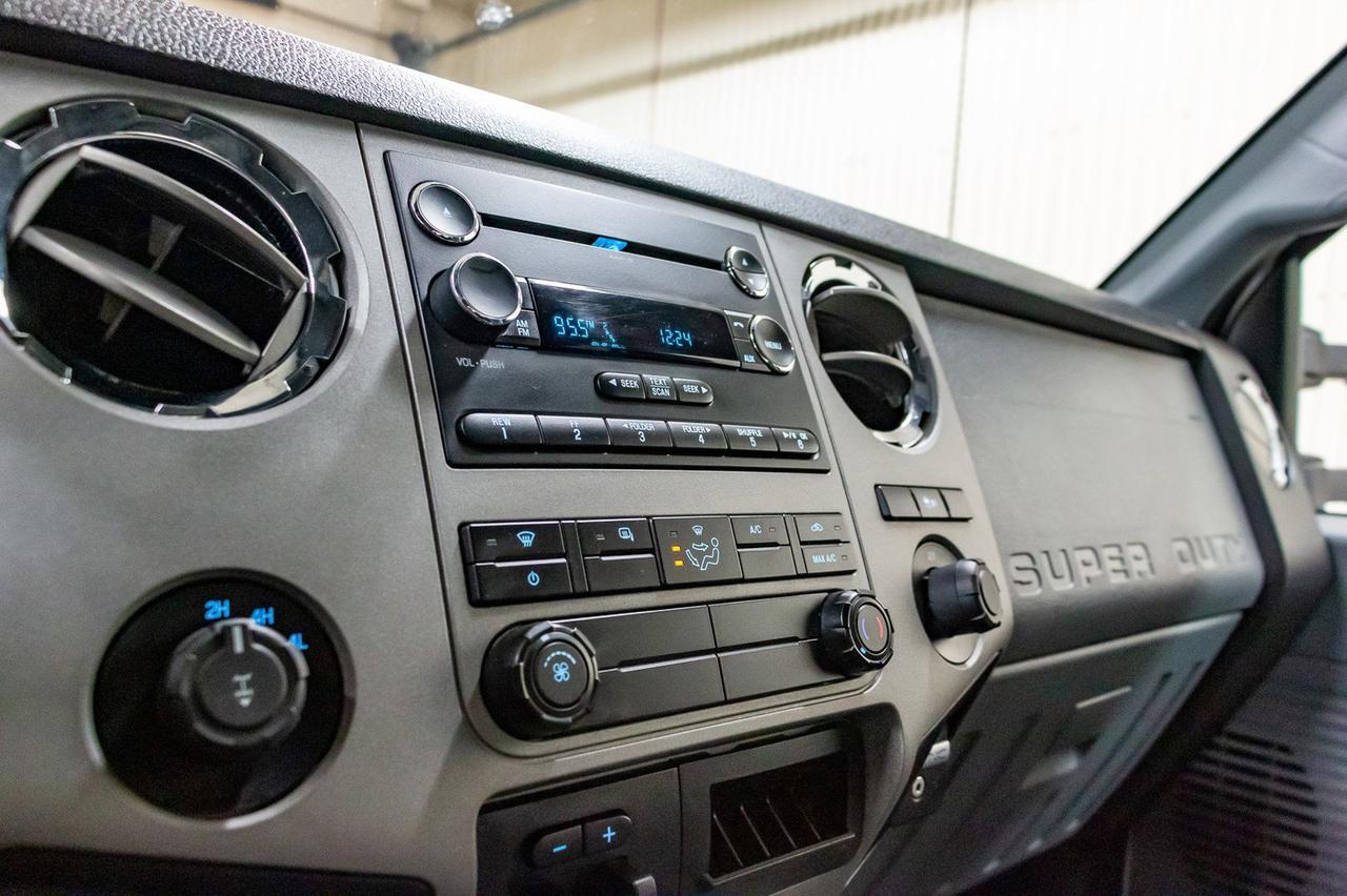 2016 Ford F-250 4x4 Crew Cab XLT Red Deer AB