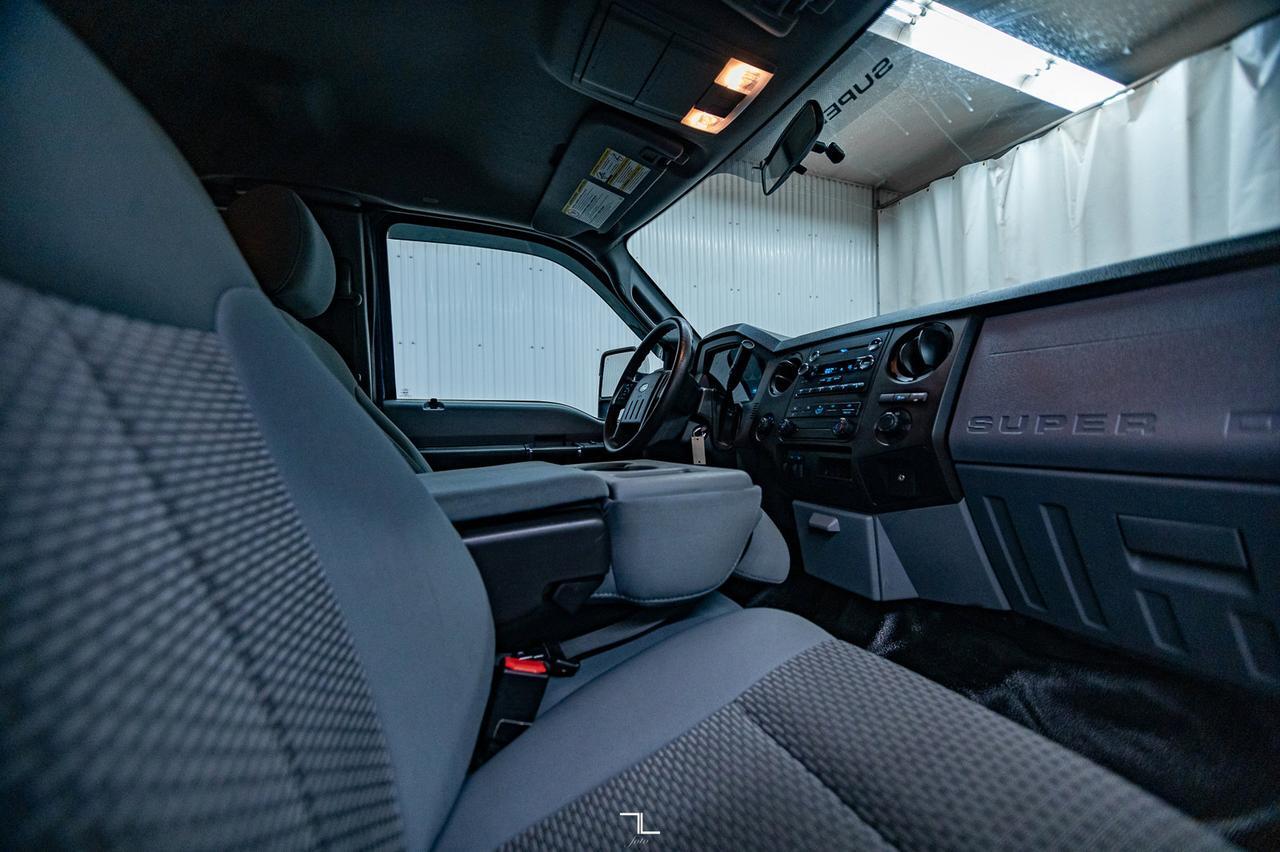 2016 Ford F-250 4x4 Super Cab XL Longbox Red Deer AB