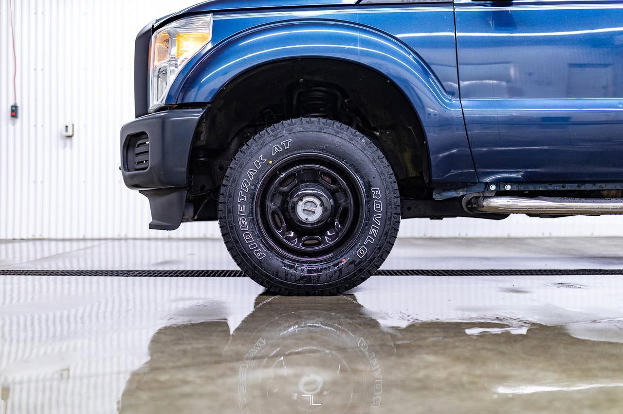 2016 Ford F-250 4x4 Super Cab XL Longbox Red Deer AB