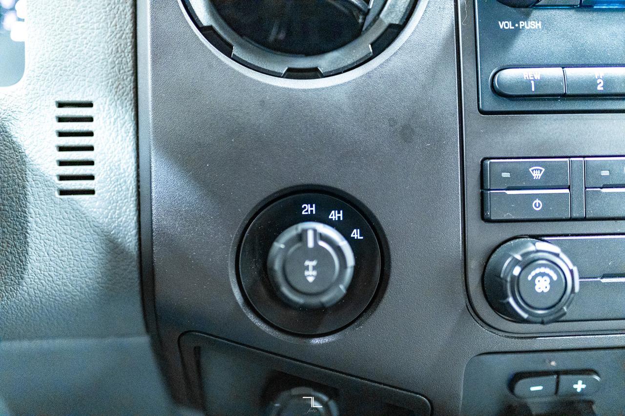 2016 Ford F-250 4x4 Super Cab XL Longbox Red Deer AB