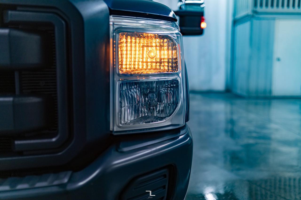 2016 Ford F-250 4x4 Super Cab XL Longbox Red Deer AB