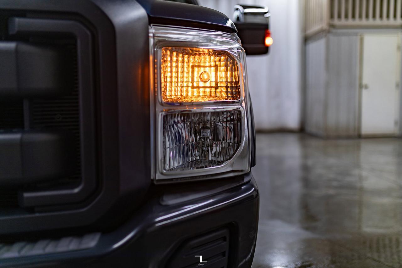 2016 Ford F-250 4x4 Super Cab XL Longbox Red Deer AB