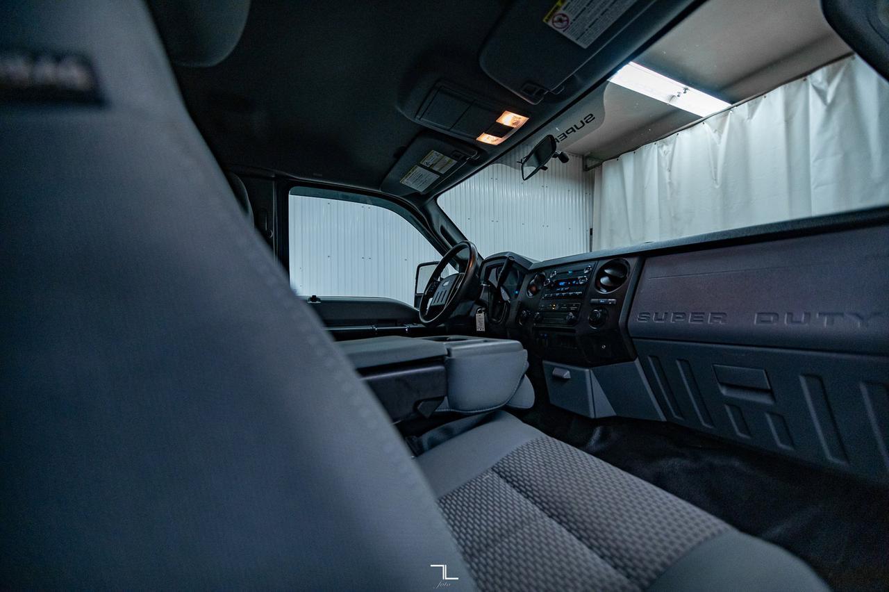 2016 Ford F-250 4x4 Super Cab XL Longbox Red Deer AB