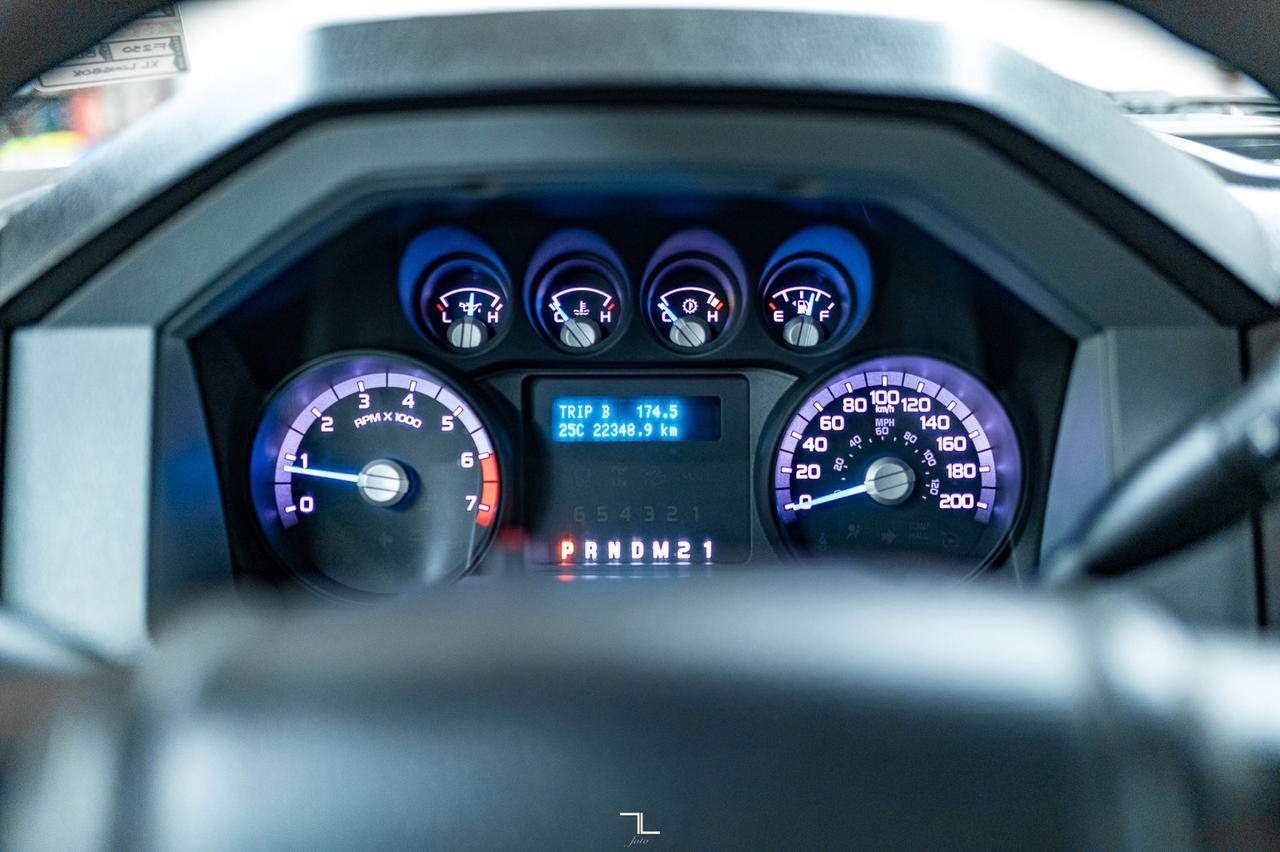 2016 Ford F-250 4x4 Super Cab XL Longbox Red Deer AB