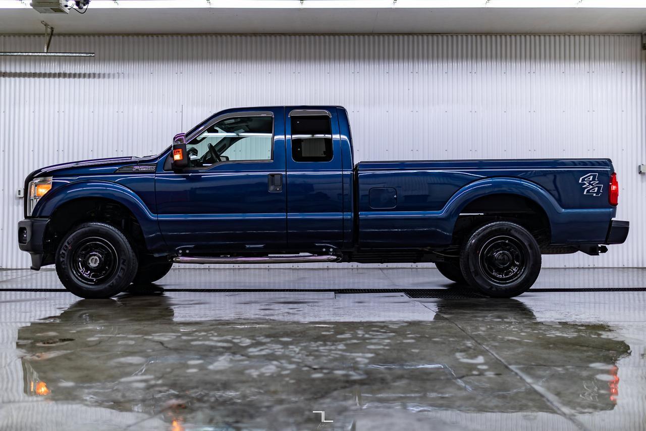 2016 Ford F-250 4x4 Super Cab XL Longbox Red Deer AB