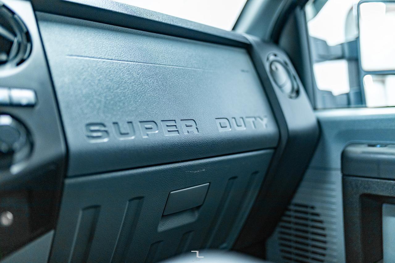 2016 Ford F-250 4x4 Super Cab XL Longbox Red Deer AB