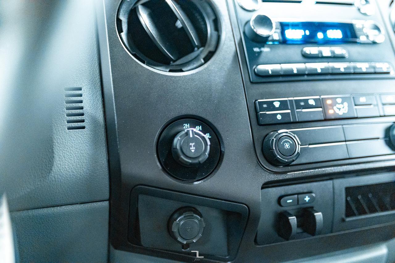 2016 Ford F-250 4x4 Super Cab XL Longbox Red Deer AB