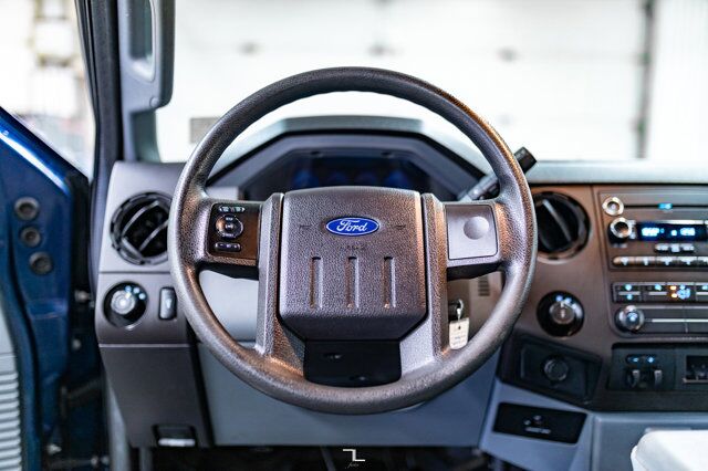 2016 Ford F-250 4x4 Super Cab XL Longbox Red Deer AB