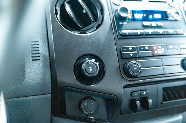 2016 Ford F-250 4x4 Super Cab XL Longbox Red Deer AB