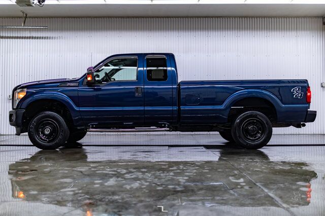 2016 Ford F-250 4x4 Super Cab XL Longbox Red Deer AB