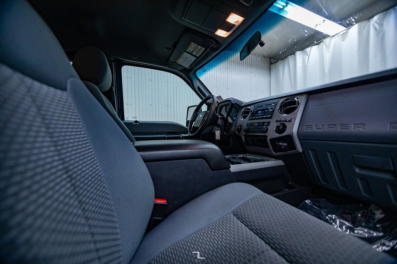 2016 Ford F-250 4x4 Super Cab XLT Longbox Red Deer AB