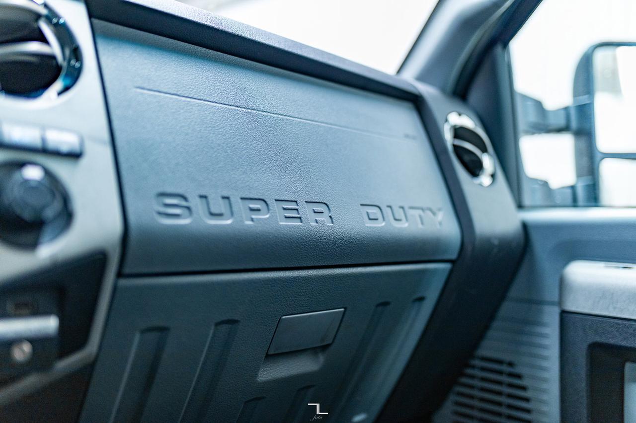 2016 Ford F-250 4x4 Super Cab XLT Longbox Red Deer AB