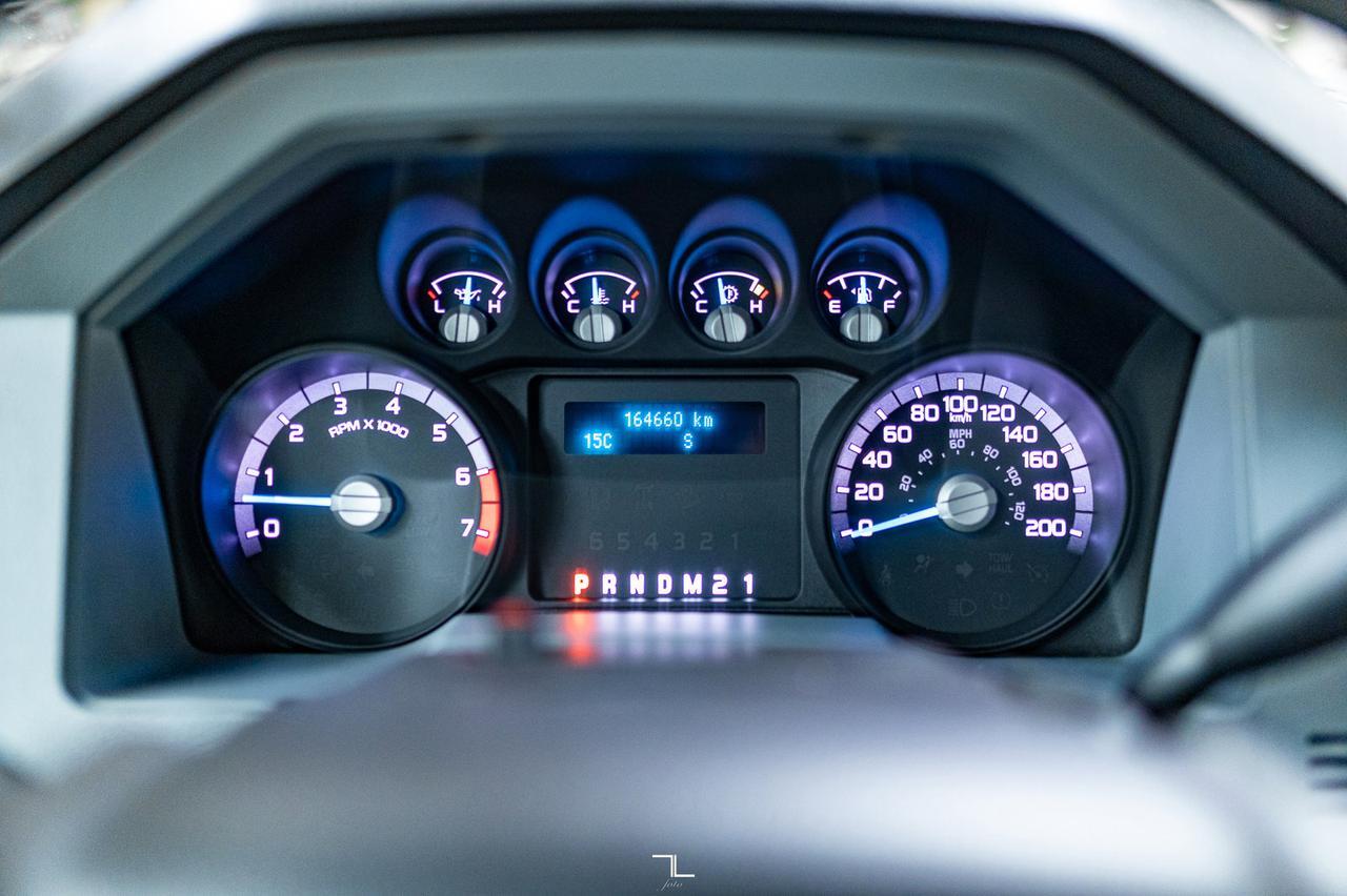 2016 Ford F-250 4x4 Super Cab XLT Longbox Red Deer AB