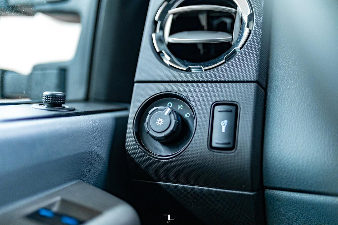 2016 Ford F-250 4x4 Super Cab XLT Longbox Red Deer AB