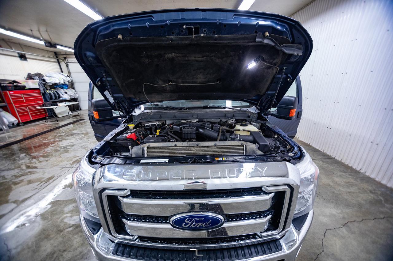 2016 Ford F-250 4x4 Super Cab XLT Longbox Red Deer AB